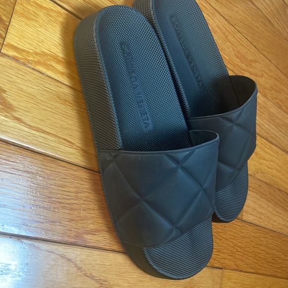 Bottega Veneta Slider Sandals - Picture 4 of 6